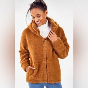 Fabletics Lotta Teddy Jacket in Caramel Brown Size Small